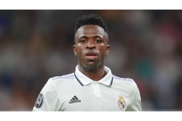 レアルFWヴィニシウスへの猿チャント…アトレティコ大ファンのスペイン首相も言及 画像