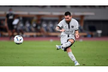 サッカーの歴史上「最高のフリーキッカー」ベスト5 画像