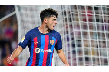 これは完全にイニエスタ！日本と戦う天才ペドリがやった「超ボール保持」 画像