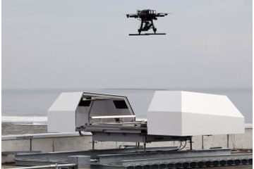 自動ドローンで避難誘導 画像