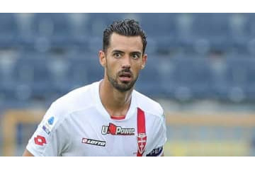 元アーセナルDFパブロ・マリ、イタリアで通り魔に刺される 画像