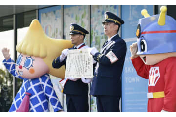 市原隼人さん一日消防署長 画像