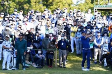 4連続バーディ発進で2位に浮上した石川遼　パーを重ねた意味のある14ホール「悪くない」 画像
