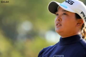 ＜中間速報＞鈴木愛が単独首位　堀琴音、藤田さいきら2差追走 画像