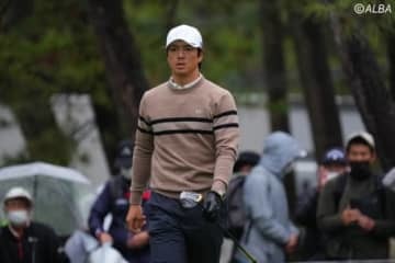 ＜速報＞強い雨で中断していた国内男子ツアーが再開　その影響で11番パー3のピンポジを変更 画像