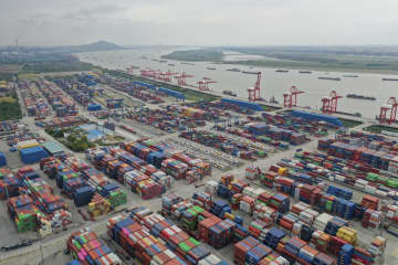 中国11月の輸出は8.7％減 画像