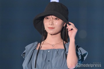 櫻坂46守屋麗奈、肩見せレディスタイルに会場沸く＜TGC 2023 S／S＞ 画像