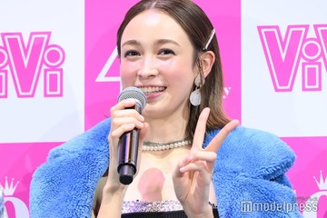 藤井サチ、極ミニパンツで大胆肌見せ 結婚願望明かす＜ViVi Night2023＞ 画像