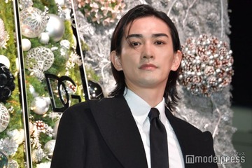 町田啓太「視野が広げられた年だった」2023年を回顧 新たに生まれた欲明かす＜ドルチェ＆ガッバーナホリデー＞ 画像
