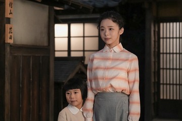 「ブギウギ」家政婦・大野（木野花）の初登場で「メガネ会計ババア」トレンド入り 「懐かしい」「好感しかない」と喜びの声 画像