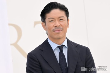 EXILE松本利夫、息子抱きかかえ笑顔 仲良し親子ショットに反響「大きくなってる」「ほっこり」 画像