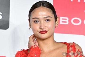 香川沙耶、大胆ヌーディードレスで美ボディ披露 体作りの方法明かす＜SUERTE＞ 画像