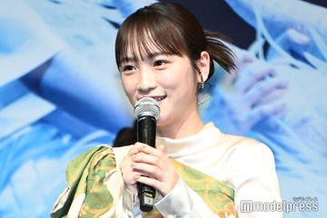 川栄李奈、舞台「千と千尋の神隠し」共演者とUSJ満喫 プリクラに「可愛い」「素敵」の声 画像