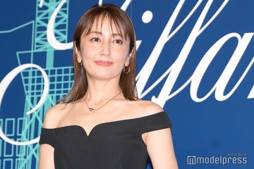 矢田亜希子、29歳思い出ショットで母親公開「今も昔も綺麗」「美人親子」と反響 画像