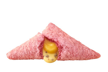 マクドナルド「三角チョコパイ」新作“おいもとキャラメル”＆不動人気の“黒”2つのフレーバーで登場 画像