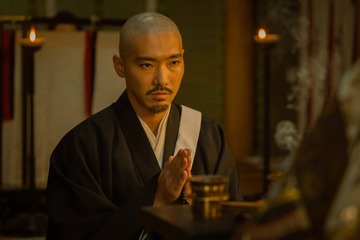 【「光る君へ」道長役・柄本佑インタビュー】出家シーンで実際に剃髪「一気にグッと来ました」 最高権力者の孤独を演じて思うこと 画像