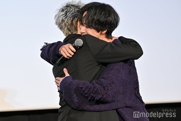 THE RAMPAGE長谷川慎＆古屋呂敏、イベントで熱いハグ キスシーン裏話も語る「4テイクくらいしてる」【恋をするなら二度目が上等〜special edition〜】 画像