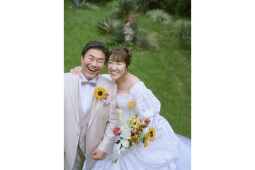 佐々木健介＆北斗晶夫妻、結婚30周年を前にバウリニューアル 思い出のドレス姿披露 画像