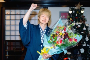 神木隆之介「海に眠るダイヤモンド」一人二役を演じきり笑顔 最終回は“立ち入り禁止区域”でも撮影【コメント】 画像