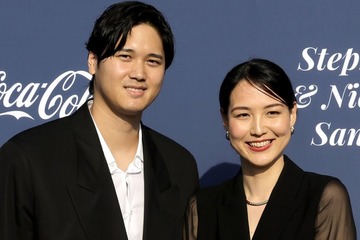 大谷翔平選手、真美子夫人の第1子妊娠公表 エコー写真など愛犬・デコピンとともに報告 画像