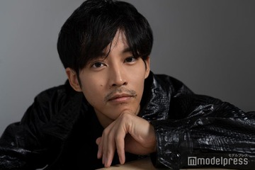 松坂桃李「僕は強い人間ではありません」理想の夫婦像・夢を叶える秘訣から見えた生き方【「雪の花　―ともに在りて―」インタビュー後編】 画像