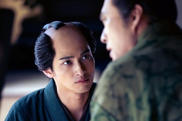 横浜流星主演「べらぼう」初回、吉原の“光と闇”生々しい描写に反響 2度のタイトル回収も話題に 画像