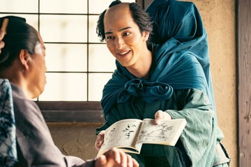 【べらぼう～蔦重栄華乃夢噺～ 第3話】蔦重、新たな本作りに駆け回る 画像