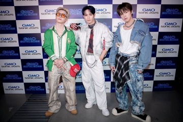 JO1川西拓実・河野純喜・與那城奨、R3HABのステージにサプライズ登場 初コラボに大きな歓声 画像