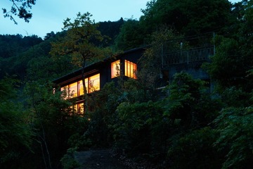 奥多摩の沿線まるごとホテル「Satologue」宿泊棟が5月25日開業、自然を愛でる客室に滞在 画像