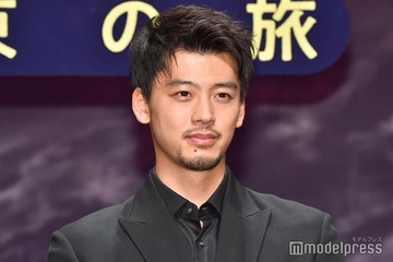 竹内涼真、美人母を顔出し 家族ロンドン旅行4ショット公開に反響「みんなそっくり」「最強遺伝子」 画像