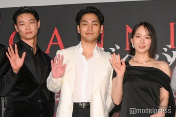 柳楽優弥・笠松将・吉岡里帆ら「ガンニバル」豪華キャスト集結 サプライズで柳楽の誕生日祝福 画像