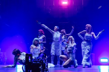 XG、黒から白へガラリ変化で圧巻ステージ W受賞に歓喜【MTV VMAJ】 画像