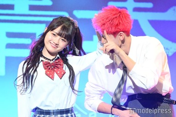 「今日好き」“らちまほ”カップル、甲斐虎壱がピンク髪に大胆イメチェン 瀬乃真帆子と新ヘアアピール【青春祭2025】 画像