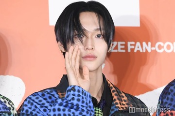 RIIZEウォンビン、赤髪＆青カラコン姿で雰囲気ガラリ「漫画の主人公みたい」「語彙力失うくらい最高」の声 画像