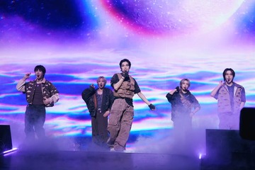 WayVクン＆テンで日本旅行を計画？シャオジュンは日本語特訓中「控室でiPadで勉強」【The Performance】 画像