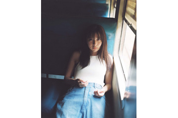 上白石萌歌、25歳記念写真集決定 スリランカロケで感性開放「おまもりのような1冊に」【charm charm】 画像