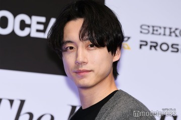 坂口健太郎、“意味深”投稿にファンざわつく「何が起こるの？」「気になる」 画像