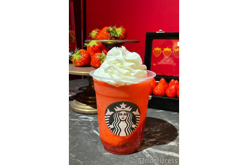 スタバ新作「THE 苺 フラペチーノ」おすすめカスタマイズを聞いてきた 画像