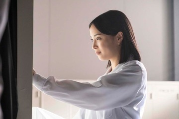 広瀬すず、オズワルドとCM初共演で“科学者”に 息ぴったりダンスも披露 画像