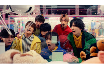 なにわ男子、撮影忘れ“素”の表情 新CMで意外なセンス発揮「お仕事なのか遊んでいるのか…」 画像