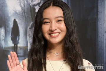 Koki,、極ミニで圧巻の脚線美際立つ「さすがのスタイル」「脚長すぎ」の声 画像