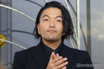 見取り図・盛山晋太郎、痛々しい松葉杖姿公開 相次ぐ負傷に心配の声 画像