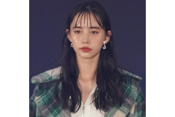 井桁弘恵、髪を30cm以上ばっさりカット！大胆イメチェンSHOTに絶賛の声「可愛すぎる！」「破壊力バツグン」 画像