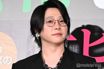ミセス大森元貴「＃天才」との評価に照れ ラインストーンパンツ着こなす【#真相をお話しします】 画像