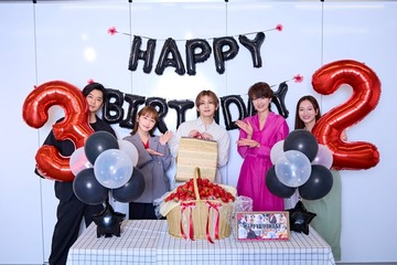 山田涼介“イチゴ600個”バースデーサプライズに驚き 川栄李奈らが祝福【ダメマネ！】 画像