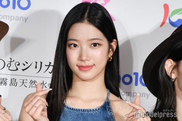 LE SSERAFIMカズハ、美腹筋輝くオフショット公開「美しすぎて見惚れる」「憧れ」と反響 画像