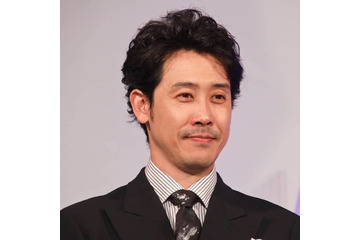 大泉洋、SixTONES松村北斗から“熱烈ラブコール”受けるもたじたじ「嬉しいんだけど…」 画像