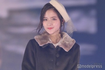 乃木坂46金川紗耶、純白コーデで美脚際立つ「妖精みたい」「透明感すごい」と絶賛の声 画像