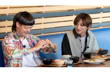 バッテリィズ・エース＆timelesz猪俣周杜、イカダ作り＆街ブラロケ挑戦 天然2人の突拍子もないアイデアとは 画像