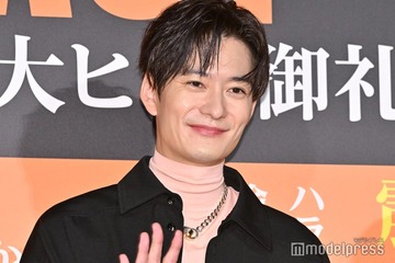 岡田将生、ワイルドな髭姿披露 雰囲気ガラリショットに反響「色気爆発」「渋くてかっこいい」 画像